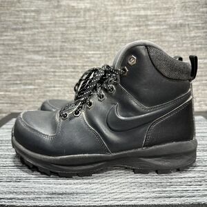 Nike Manoa Leather Walking Hiking Work Boots Black DC8892-001 Boys Size 4